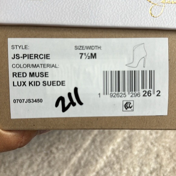 Brand New Jessica Simpson Bootie - Picture 5 of 5